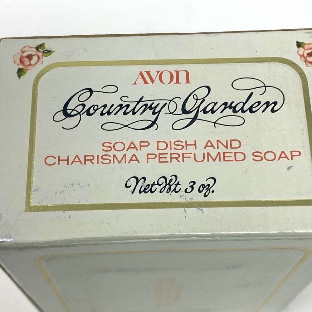 Avon Vintage Country Garden Soap Dish Charisma Scented Soap Milk Glass Decor NWT